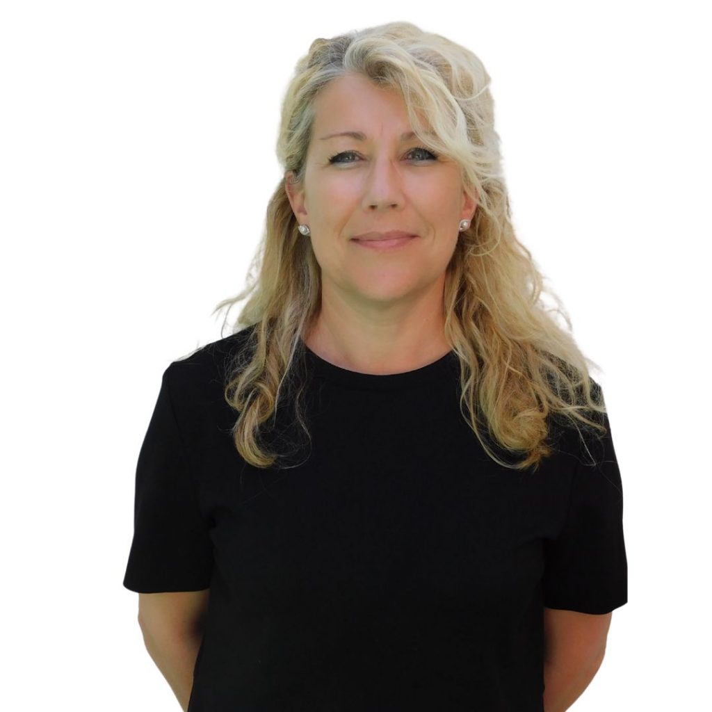 Portrait de la décoratrice d’intérieur de Nadeco Concept en pleine création